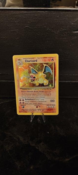 Pokémon - 1 Card - Charizard Holo, Hobby en Vrije tijd, Nieuw