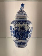 De Porceleyne Fles, Delft - dekselvaas - Keramiek, Antiek en Kunst