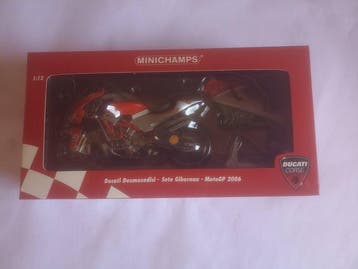 Minichamps 1:12 - Model motorfiets - Ducati Desmosedici -, Hobby en Vrije tijd, Modelauto's | 1:5 tot 1:12, Nieuw