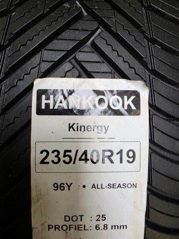 235/40r19 96Y  Hankook All seasons 2 stuks, Auto-onderdelen, Banden en Velgen, Nieuw, 235 mm, All Season, Band(en)