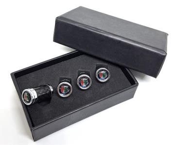 Ventieldopjes carbon Alfa Romeo in cadeau-verpakking.