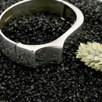 Zilveren brede artistieke slavenarmband; Maat M/L, Sieraden, Tassen en Uiterlijk, Armbanden, Ophalen of Verzenden, Gebruikt, Overige kleuren