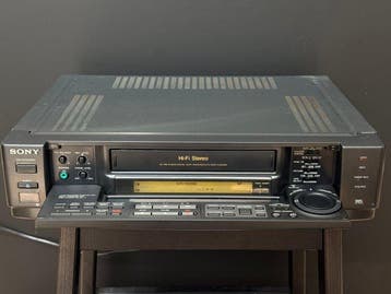 Sony SLV-E1000 High-End VHS Hi-Fi Stereo Deck - DA Pro 4