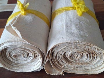 Grote rollen oud linnen met een uitstekende grammage – 16