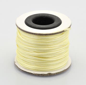 1 x rol 30 meter Nylon satijnkoord macramé 1 mm – ivoor, Ophalen of Verzenden, Nieuw, Draad