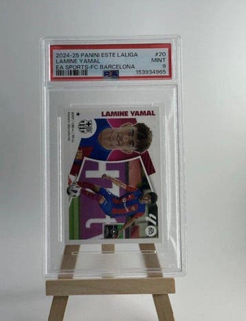2024/25 Panini Este Lamine Yamal #20 Serialized card, Graded, Nieuw