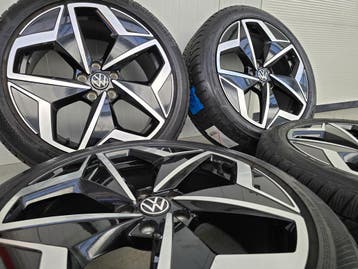 Volkswagen ID3 ID4 19 inch velgen Winterbanden Andoya 5x112, Auto-onderdelen, Banden en Velgen, 19 inch, 215 mm, Banden en Velgen