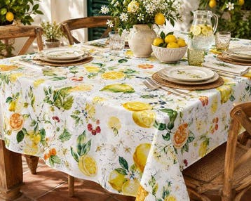 Elegante tafelkleed voor grote tafels aan de Amalfikust met