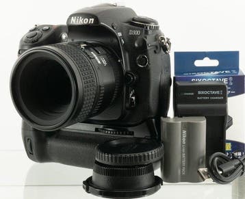 Nikon D300 with MB-D10 + AF Micro-Nikkor 60mm f/2.8D, Nieuw