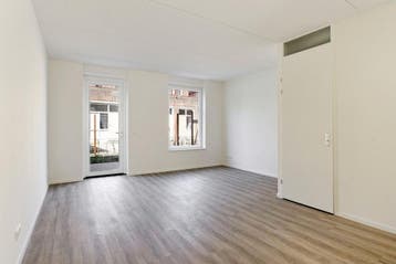 Te huur: Huis Bergweg in Rotterdam, Rotterdam, Zuid-Holland