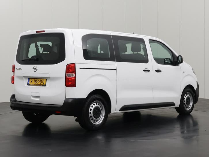 Opel Vivaro Combi Personenbus  2021 Diesel Handgeschakeld, Auto's, Zwart, Wit, Nieuw, Te koop