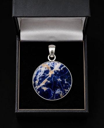 Exclusieve en elegante premium natuurlijke sodaliet-hanger -