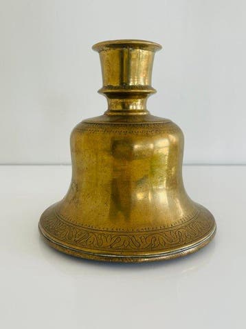 Waterpijp - Antieke gegraveerde messing huqqa-basis – India,