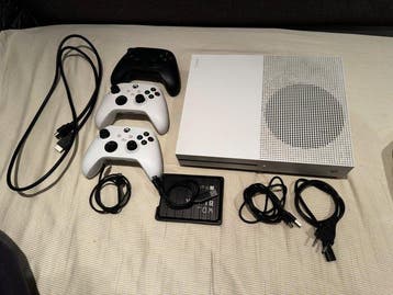 Microsoft - Xbox One S - Xbox One S con accesorios y Grand, Nieuw