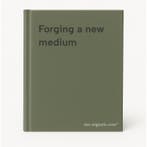 Forging a new medium 9789054872061, Boeken, Verzenden, Gelezen