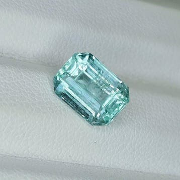 Zonder minimumprijs Smaragd - 3.30 ct - International, Nieuw