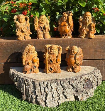 Handgesneden houten figuren – Japanse Zeven Gelukkige Goden