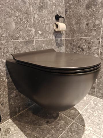 Wandcloset hangend toilet zwart easy clean randloos  - 0032, Ophalen, Nieuw, Toilet