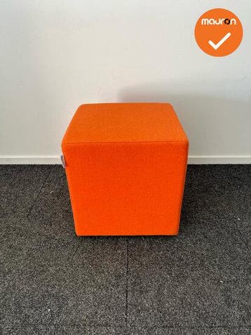 Rohde & Grahl - Poef - met wielen - 47.5x45x45cm - Oranje, Werkplek, Ophalen of Verzenden, Gebruikt, Overige typen
