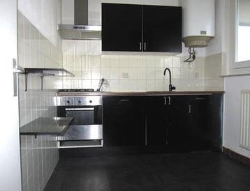 Te Huur 4 Kamer Appartement Brusselstraat In Breda, Huizen en Kamers, Noord-Brabant, Direct bij eigenaar, Breda, Appartement