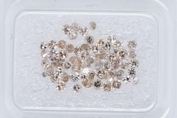 Zonder minimumprijs - 65 pcs Diamant (Natuurlijk gekleurd) -, Sieraden, Tassen en Uiterlijk, Edelstenen, Nieuw