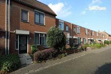 Woning te huur in Voorschoten - 85 m² - 5 kamer(s) - 5, Huizen en Kamers, Huizen te huur, Overige soorten, Voorschoten, Zuid-Holland