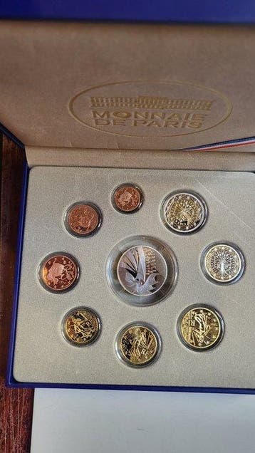 Frankrijk. Proof Set 2014 (incl. 10 euro silver coin)