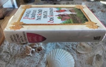 Pamela Kaufman - Het schild met de drie leeuwen, Zo goed als nieuw, Pamela Kaufman 