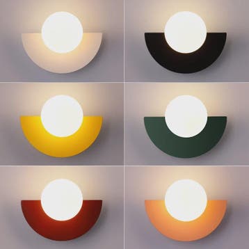 Moderne Wandlamp met Bolvormige Lampenkap - LED Verlichting, Verzenden, Nieuw