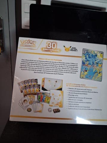 1 Elite trainer box, Nieuw
