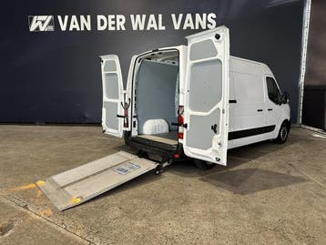 Renault Master 2.3 dCi 150pk L2H2 Euro6 Airco | Laadklep | 2, Stof, Gebruikt, Renault, Wit
