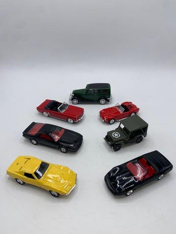 Solido 1:43 - Modelauto (7) - Iconische Amerikaanse auto’s -, Hobby en Vrije tijd, Nieuw