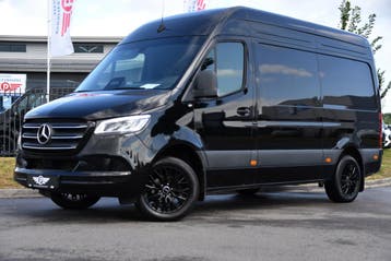 Zakelijke Lease |  Mercedes-Benz Sprinter 319 1.9 CDI L2H2 P, Automaat, Stof, Gebruikt, Zwart