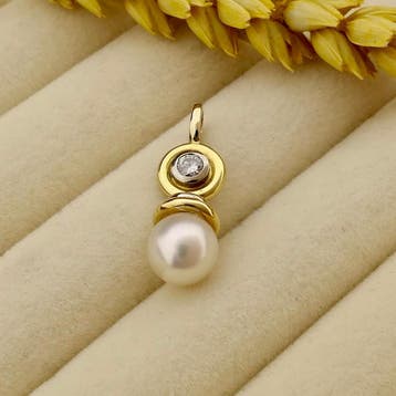 Bicolor gouden hanger met parel en diamant; 0,20 ct., Ophalen of Verzenden, Gebruikt, Goud, Overige merken