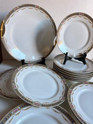 Limoges - Ontbijtservies (13) - Porselein - Tafelservies Art