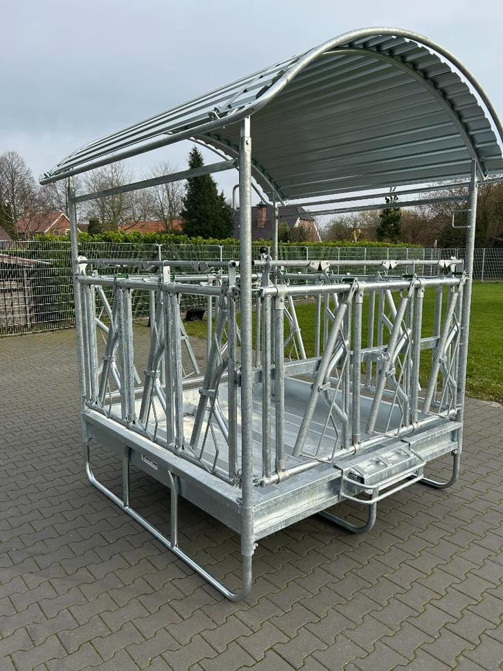 Op voorraad Hooiruif met zelfsluitend voerhek voor runderen!, Dieren en Toebehoren, Stalling en Weidegang, Weidegang, Toebehoren