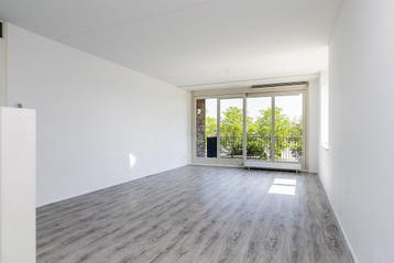 Te huur: Appartement Hoge Rijndijk in Woerden, Huizen en Kamers, Woerden, Utrecht, Appartement