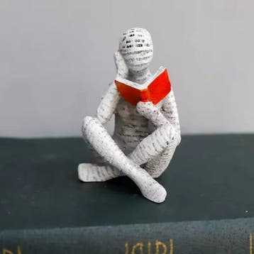 Beeld, 1Pc, Reading Paper Pulp Woman Thinker Statue