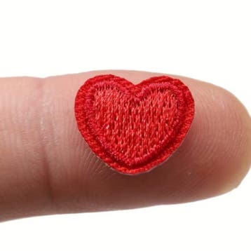Embleem mini - 5 stuks - hart - hartje - liefde - rood- 1..., Ophalen of Verzenden, Nieuw, Overige typen