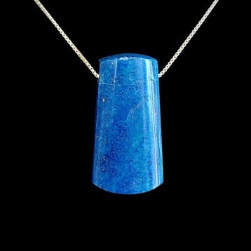 Zonder reserve. Hanger van lapis-lazuli van mooie kwaliteit.