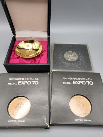 Japan. 24K Gold-Plated Cup & Official Medals EXPO ’70 Osaka