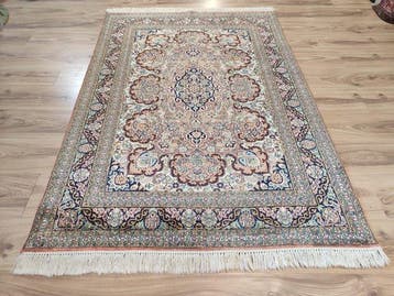 Ghoum - Vloerkleed - 1.9 m - 1.2 m - Kasjmier zijde bloemen, Nieuw