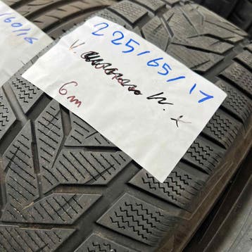 2 x Vredestein Wintrac Xtreme 225-65-17 Winterbanden 6mm, Gebruikt, 17 inch, Band(en), Personenwagen