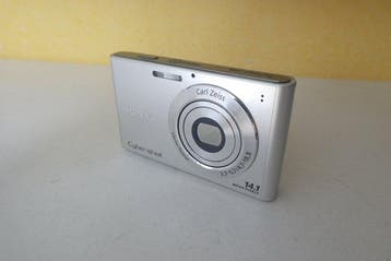 Sony Cybershot DSC-W330 met Carl Zeiss lens,zeer compact en, Nieuw