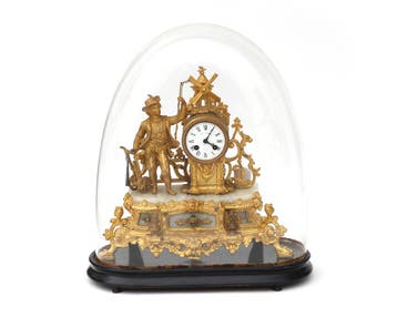 Een vergulde schouwpendule, Frankrijk, ca. 1900