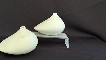 Rosenthal - Tapio Wirkkala - Vaas (2) - kip - Biscuit, Antiek en Kunst, Antiek | Glas en Kristal