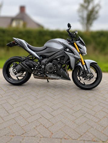 Suzuki GSX-S 1000 2017, 4 cilinders, Motorrijbewijs A, Meer dan 35 kW, Sportuitlaat