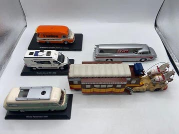 IXO, Hachette 1:43 - Model vrachtwagen (5) -, Nieuw