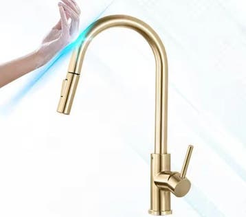 Geborsteld Goud Keukenkraan – Sensor, 360° &amp; Uittrekbaar, Doe-het-zelf en Verbouw, Verzenden, Nieuw
