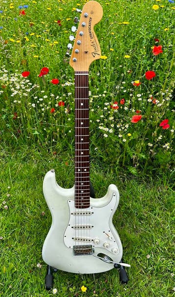 Fender CS relic Stratocaster 1969 Olympic White 2006, Muziek en Instrumenten, Verzenden, Zo goed als nieuw, Solid body, Fender